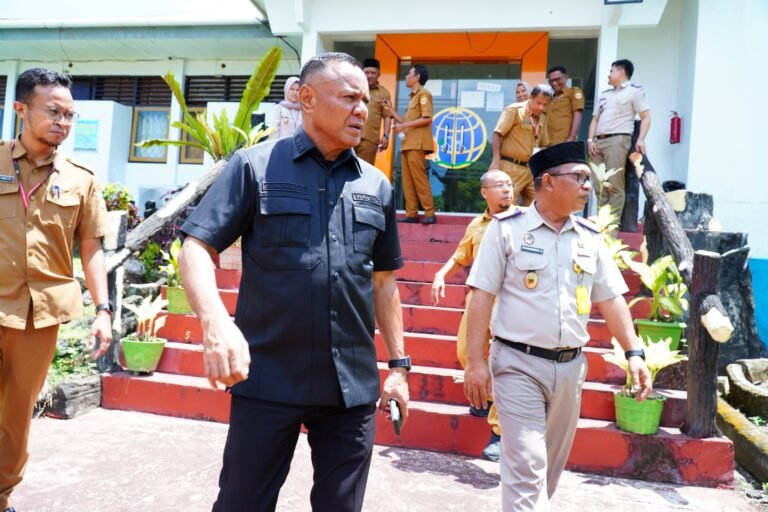 Muhammad Sinen Sambangi Kantor Pertanahan Tidore Atas Keluhan Kepemilikan Tanah di Akekolano