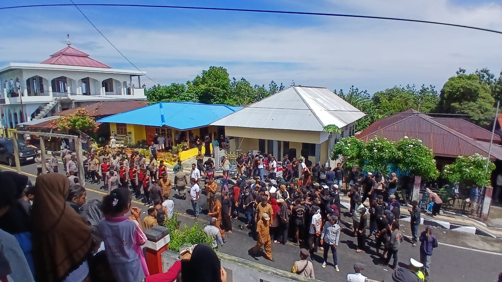 Sebagai Kepala Daerah, Begini Sikap Muhammad Sinen Terkait Aksi Masyarakat Bobo