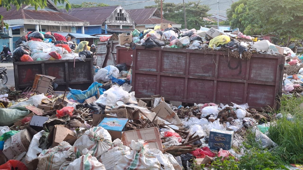 Sampah Berserakan, Idaham Meminta Kadis DLH Dievaluasi, Abdul Muis: Sehari Dua Bisa Diatasi