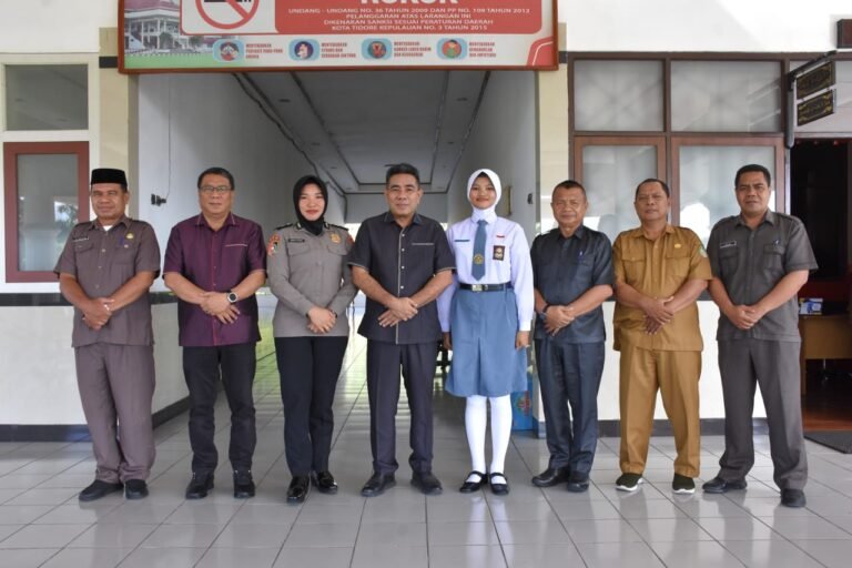 Wawali Menerima Sekaligus Melepaskan Mardathila A Putri Sebagai Calon Paskibraka Nasional