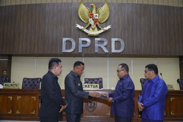 Empat Fraksi DPRD Tidore Menerima dan Menyetujui Ranperda LPP APBD Tahun 2025