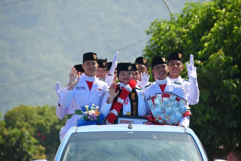 Sukses Jalankan Tugas Di Istana Negara, Mardhatillah Disambut Meriah