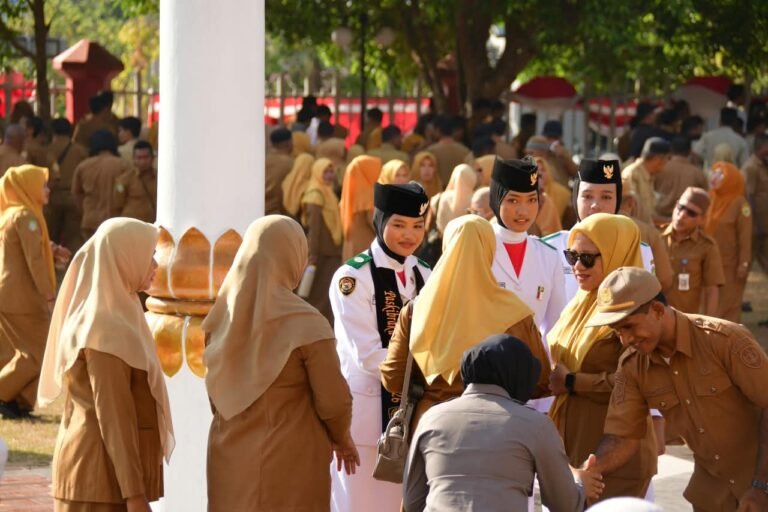 Menyambut Kepulangan Mardhatilla, Pemda Tidore Apresiasi dan Beri Bonus Uang Tunai